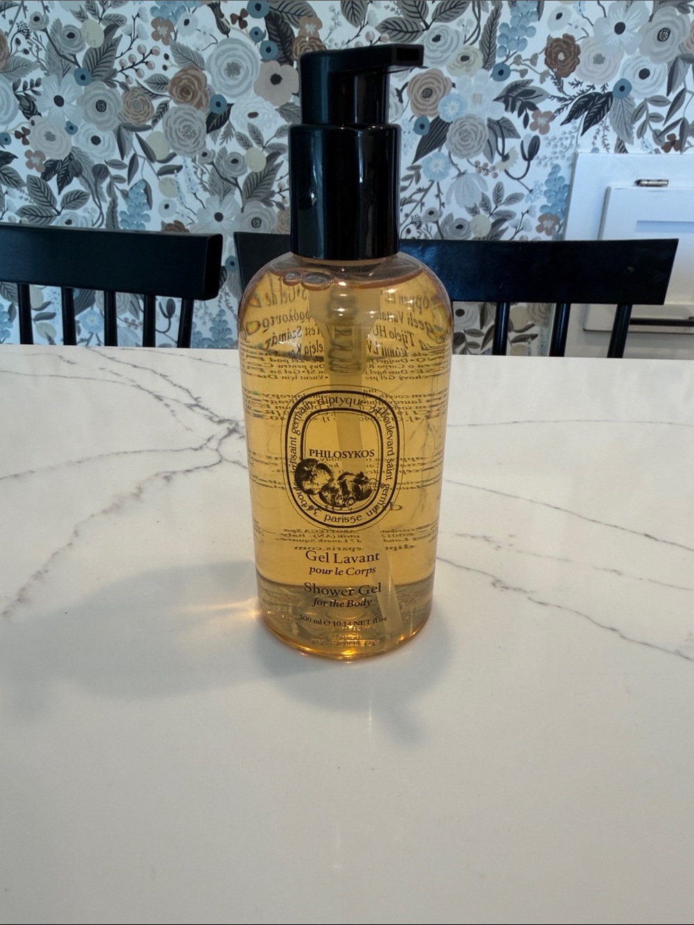 diptyque Philosophos Amber Shower Gel with Black Pump